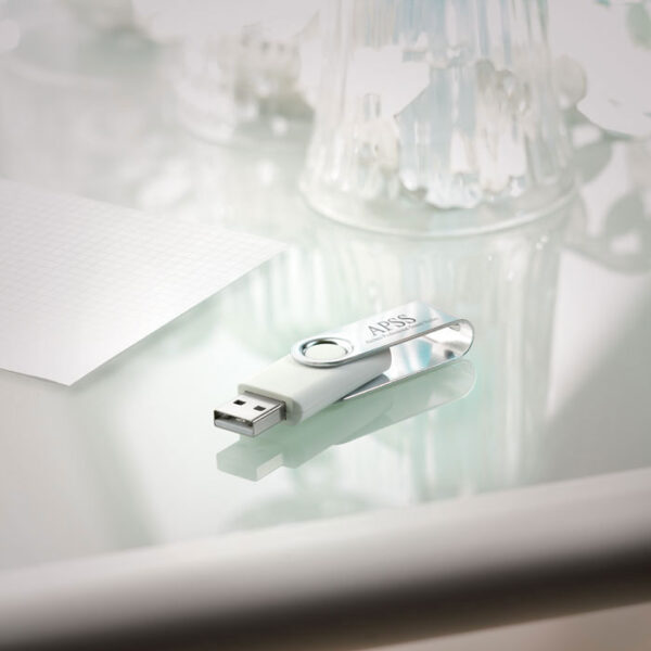mo1001c-06-print TECHMATE PENDRIVE