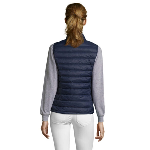 s02890-fn-back WILSON BW WOMEN