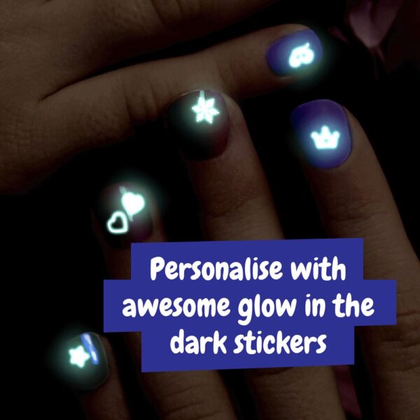 MANICURE STUDIO. Manicure factory ideal for children