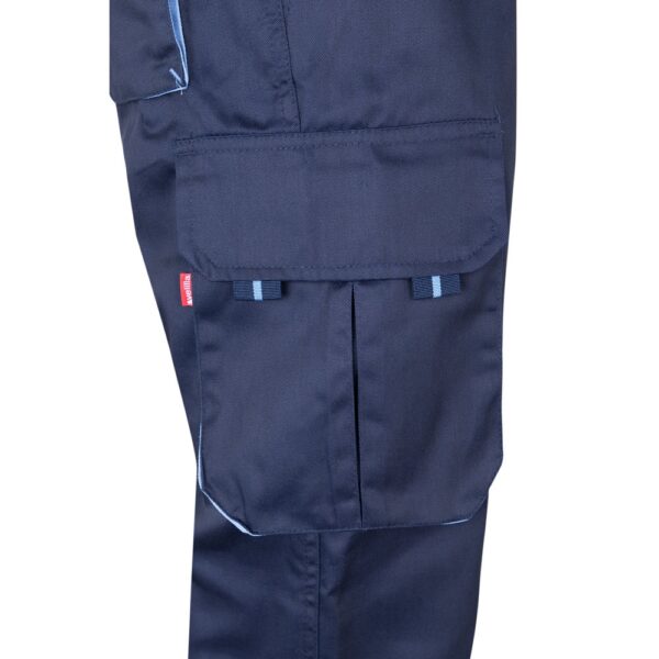 VL FIDES. Two-tone, multi-pocket stretch trousers (240g/m²), in cotton (46%), EME (38%) and polyester (16%)