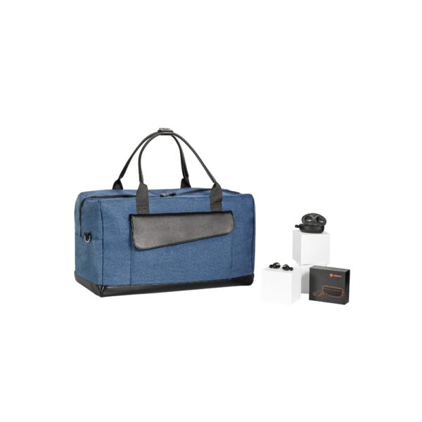 70204_104 KIT TRAVEL. Travel kit designed to carry everything you need for your trips in a spacious way