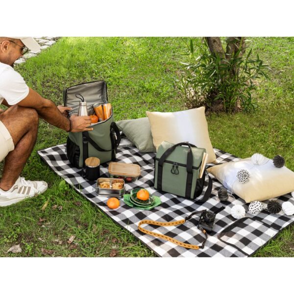 ROMA M. Padded cooler bag in recycled polyester 600D ripstop 11 L