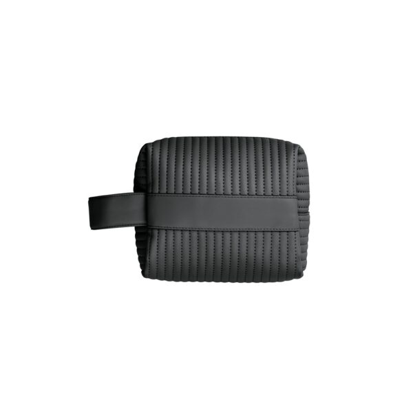 GILI. PU handbag (21% recycled PU and 30% recycled polyester)