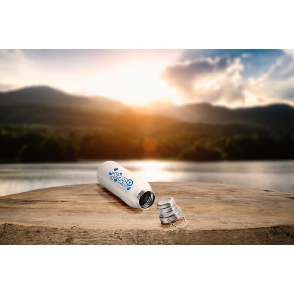 RAGNAR. Stainless steel (36% recycled) double-walled vacuum insulated bottle 570 mL