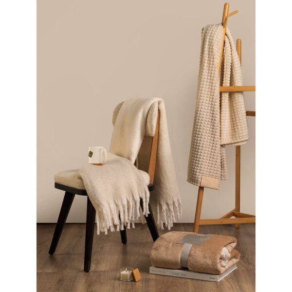 ESSENCE. 50g scented candle in glass cup with bamboo lid