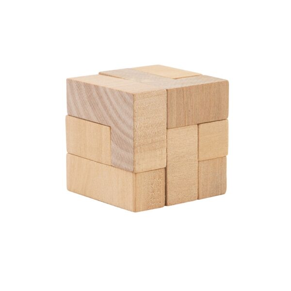 OMBER. Wooden puzzle with 7 pieces