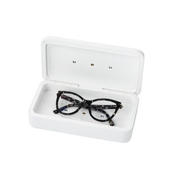 BACTOUT. UV sterilizer case with wireless charger Fast (10W)