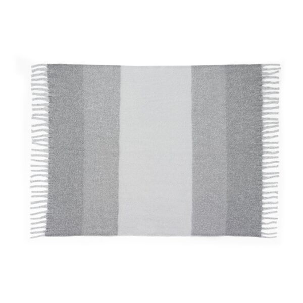 COMFY. Blanket in recycled polyester (100% rPET) (300 g/m²), with a mohair feel