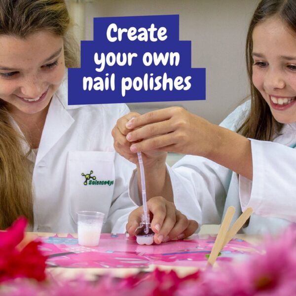 MANICURE STUDIO. Manicure factory ideal for children