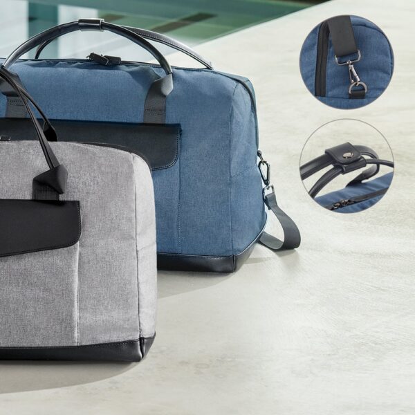 Motion Bag. Travel bag in 600D twill polyeste and PU