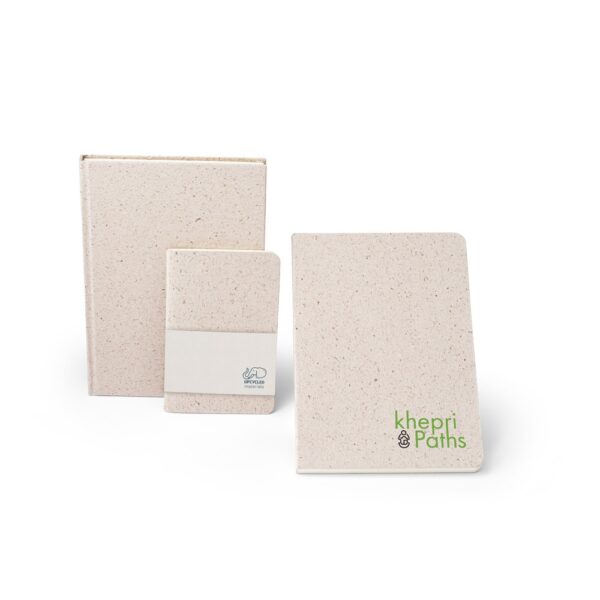 ORGANIC SOFT. A6 notepad with flexible cover made from organic elephant matter (80%)