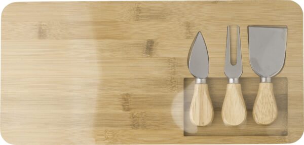 impr_936660 Bamboo cheese board Regina
