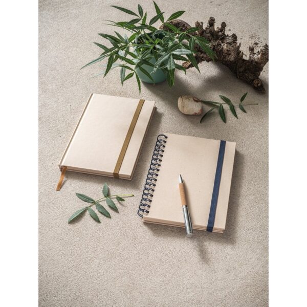 PROUST. A5 notebook with rings, hard cover, made of sugar cane paper (80% sugar cane) with plain pages