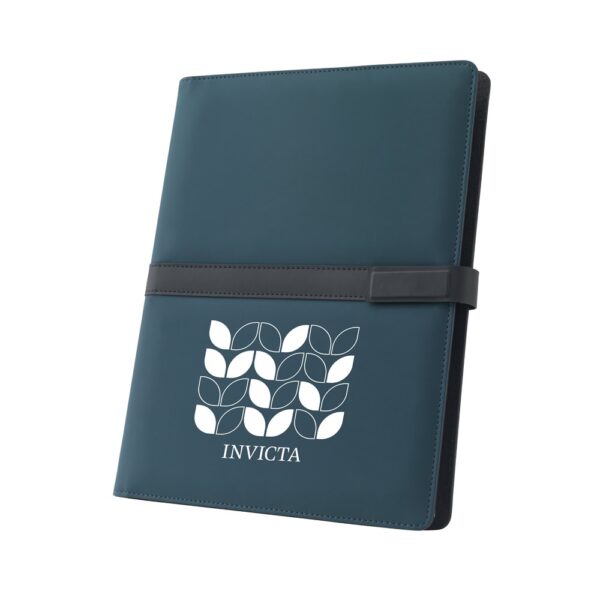 SANDERSON FOLDER. A4 folder in PU (50% recycled) with magnetic closure and notepad with lined pages