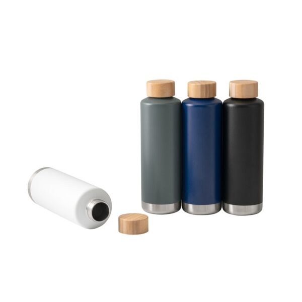 NORRE BOTTLE. Double wall stainless steel (36% recycled) vacuum insulated bottle 640 mL