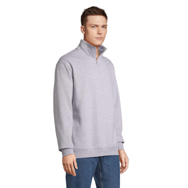 s04234-gy-side CONRAD