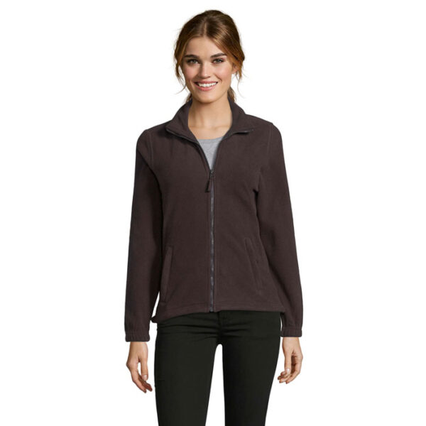 s54500-dc.jpg NORTH WOMEN