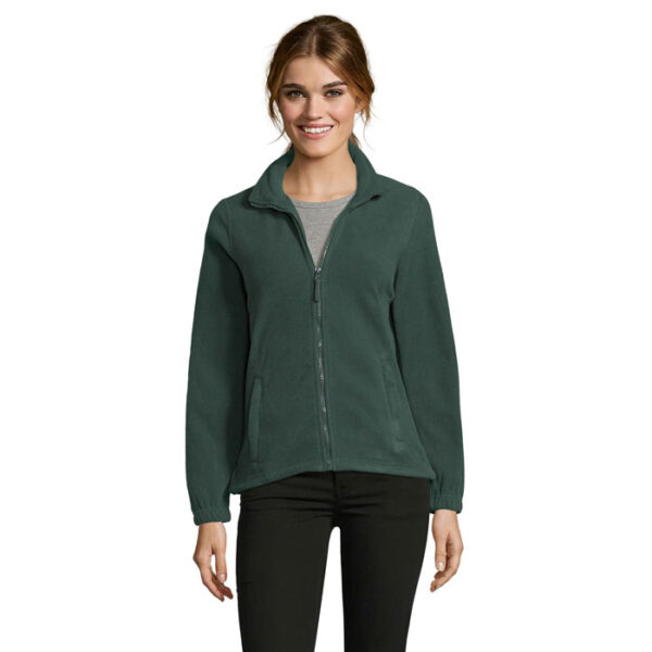 s54500-fi.jpg NORTH WOMEN