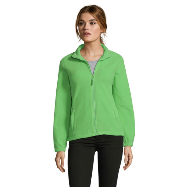 s54500-lm.jpg NORTH WOMEN
