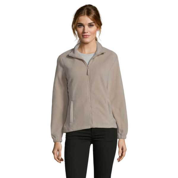s54500-ro.jpg NORTH WOMEN