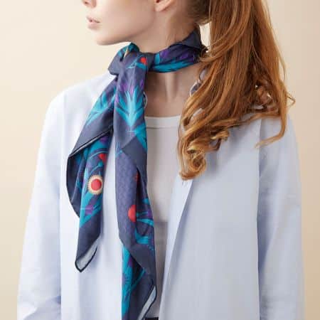 CFL437N-5 Cacharel Scarf Astrid Navy