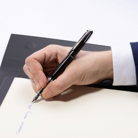 Fountain pen Classicals Chrome Black