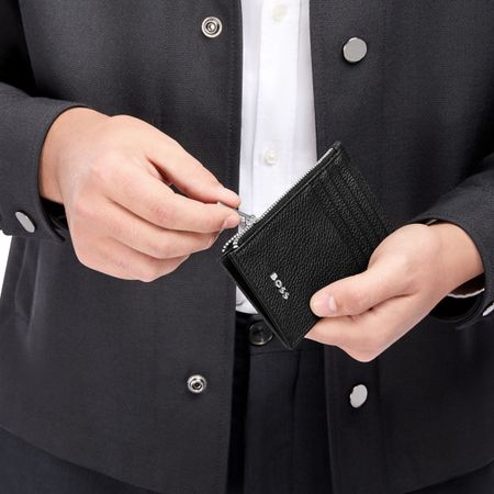 HLK518A-5 BOSS Card holder zip Classic Grained Black