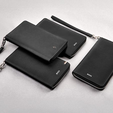HLL526A-8 BOSS Travel wallet Double B Saffiano Black