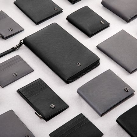 HLW526H-8 BOSS Wallet Double B Saffiano Grey