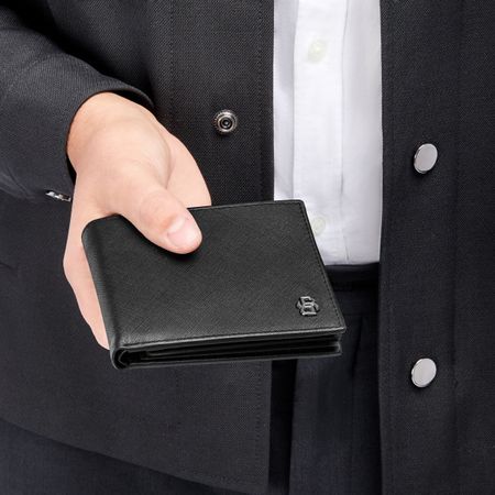 HLY526A-6 BOSS Card wallet with flap Double B Saffiano Black