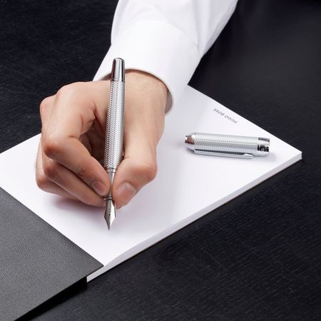 HUGO BOSS Fountain pen Elemental Silver