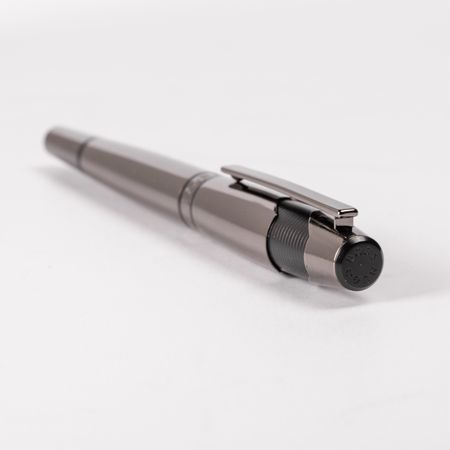 HSS2522D-6 HUGO BOSS Fountain pen Chevron Gun