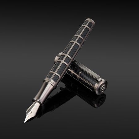 HUGO BOSS Fountain pen Frame Grid Black & Gun