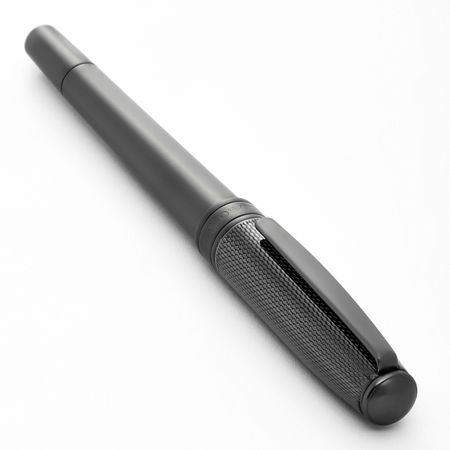 HUGO BOSS Fountain pen Essential Metal Gun
