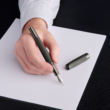 HUGO BOSS Fountain pen Totem Black