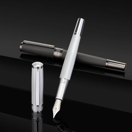 HUGO BOSS Fountain pen Totem Chrome