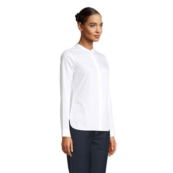 n03787-oq-side BART WOMEN