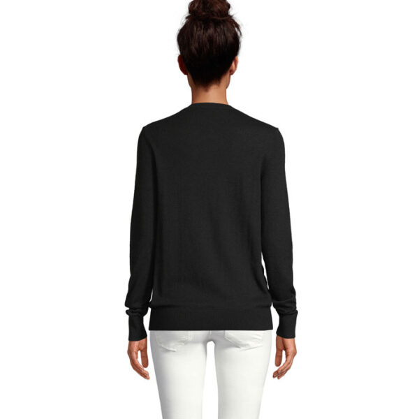 n03985-db-side STUART WOMEN