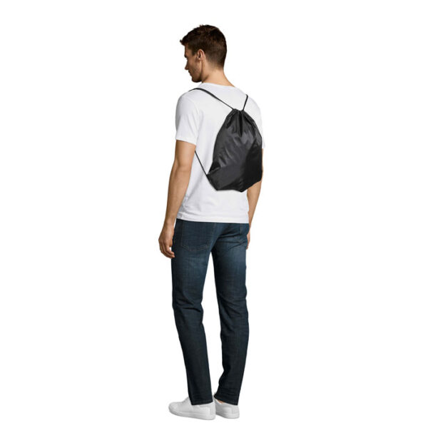 s70600-bk.jpg URBAN