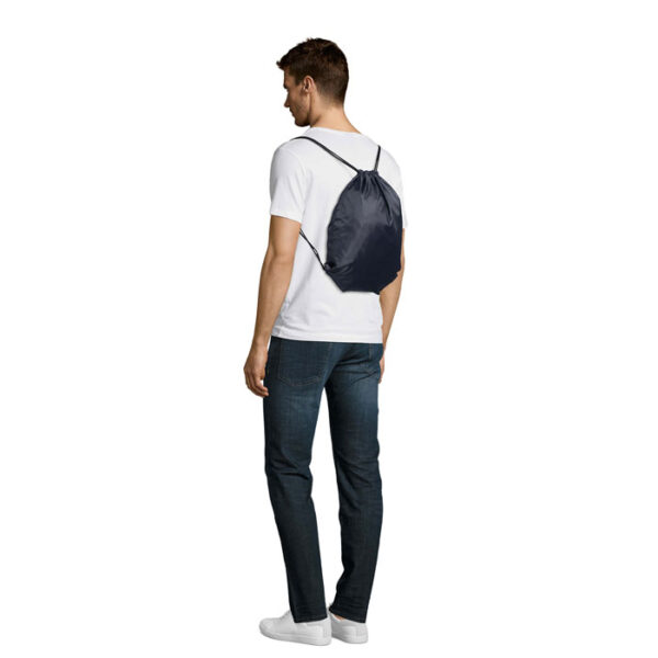 s70600-fn.jpg URBAN