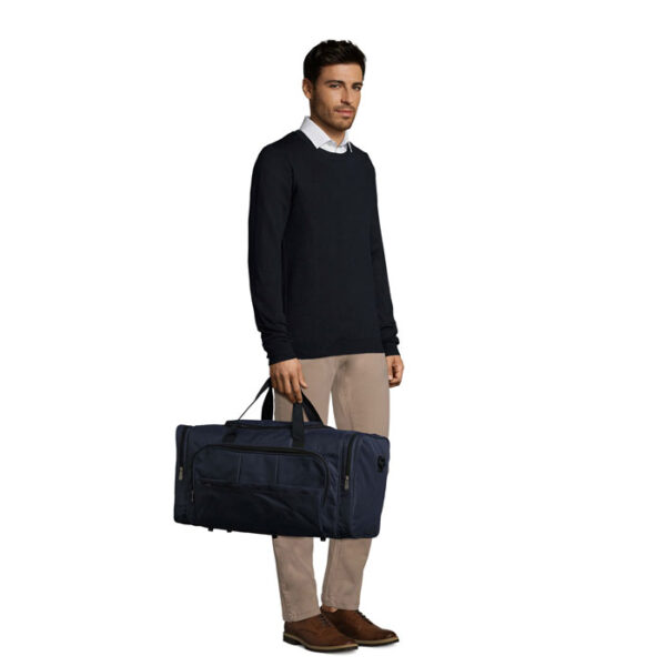 s70900-fn.jpg WEEK-END